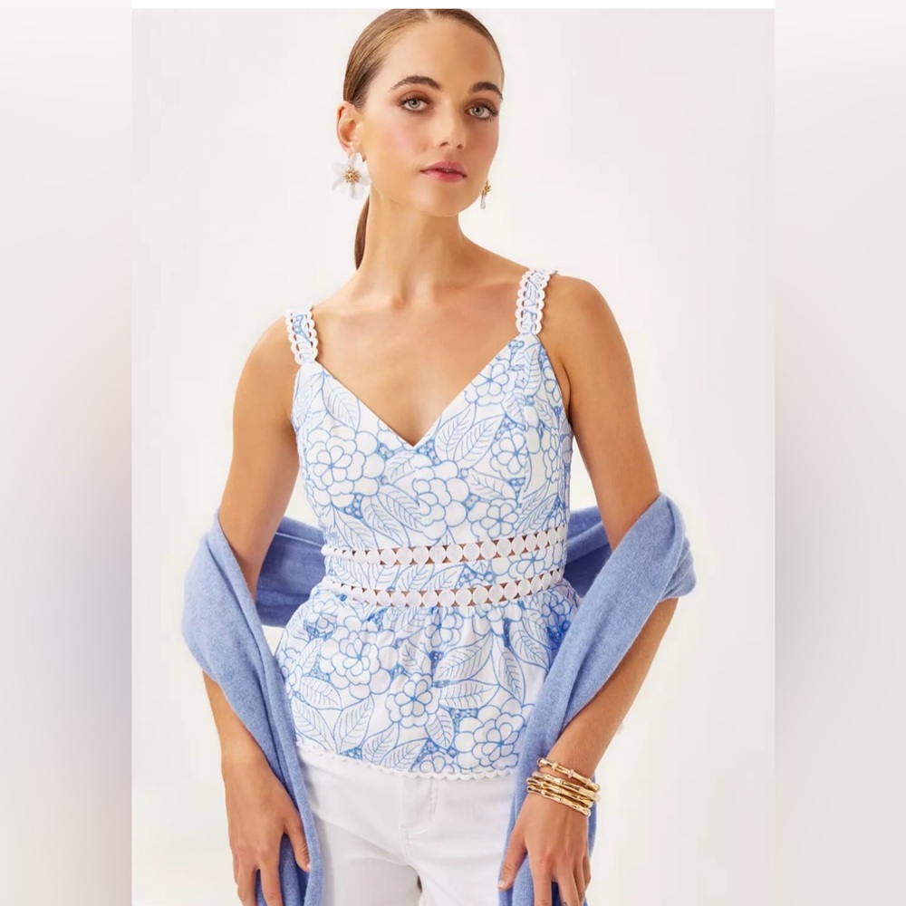 Lilly Pulitzer Tiah Eyelet top size 10 NWT
